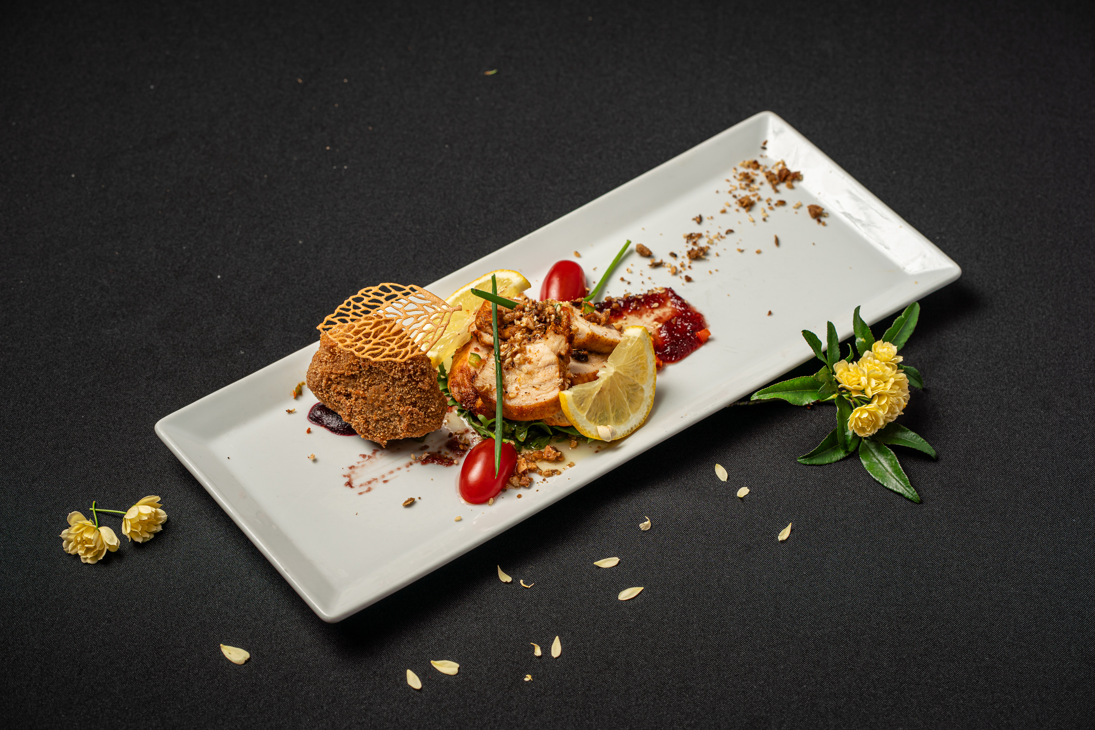 WOOD SMOKED CHICKEN BREAST AND DEEP FRIED CAMEMBERT